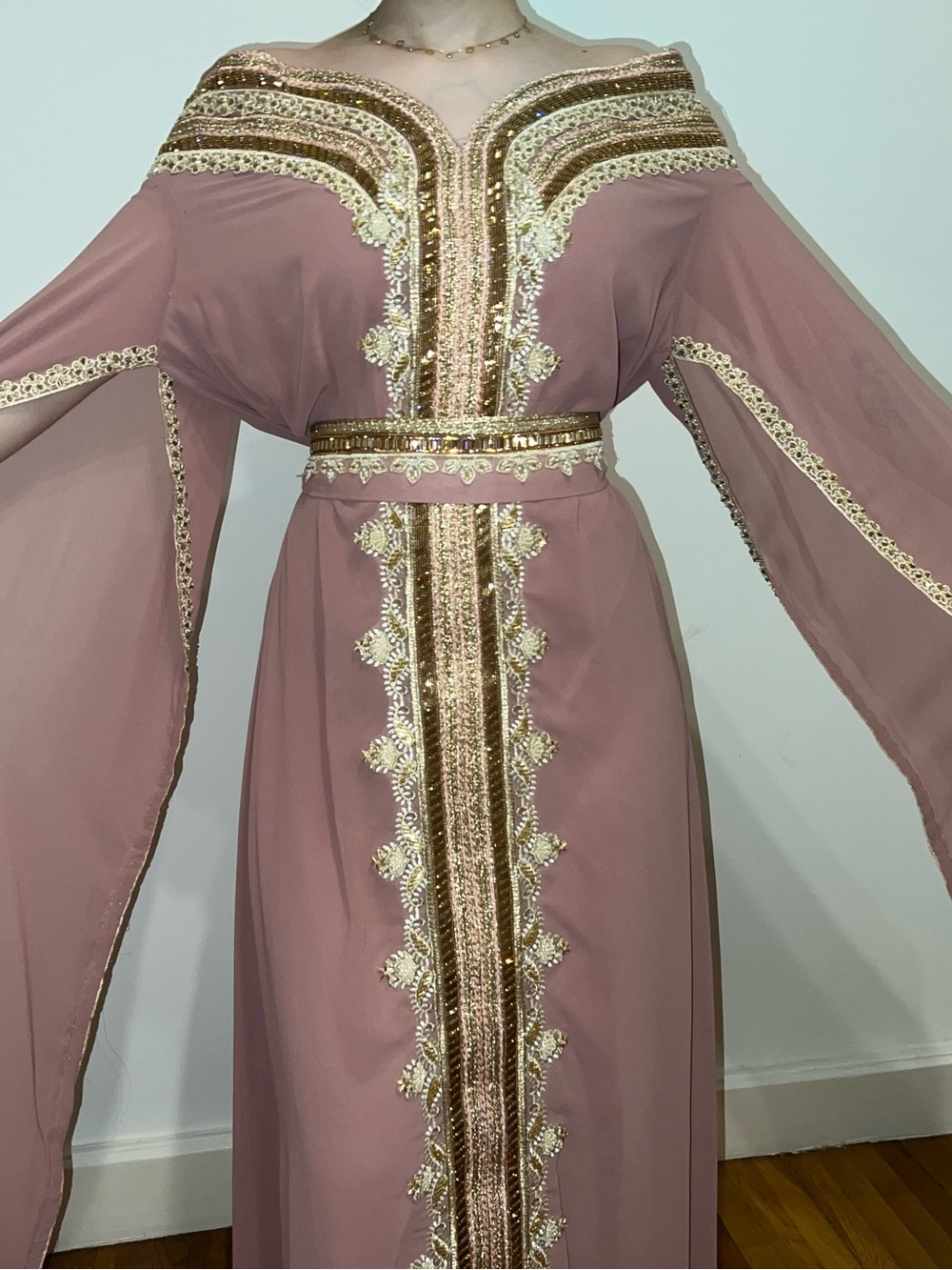 Brand New Mauve Off Shoulders Kaftan Dress / Abaya with Gold Details
